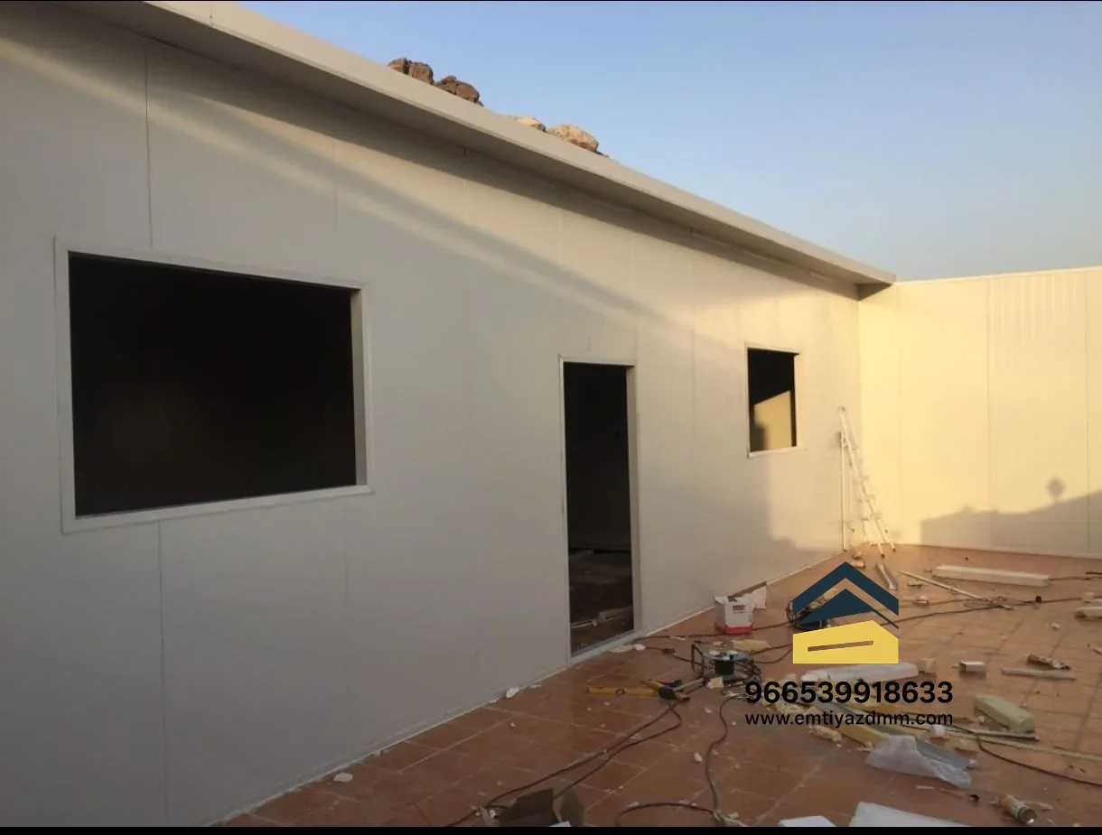 مجمع فلل سكني مع غرف بالساندويتش بنل - الخبر - صورة 2